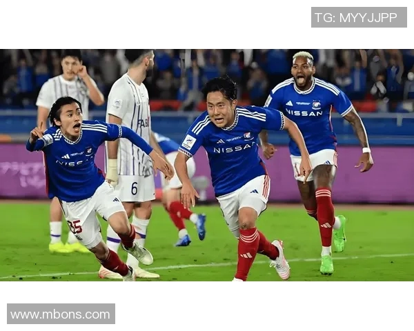 不死鸟与长崎的激烈对决揭示了足球的激情与荣耀之路